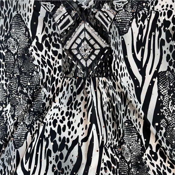7 Wonders Women’s Blouse top with sequin black white and gray women’s small - Picture 7 of 9